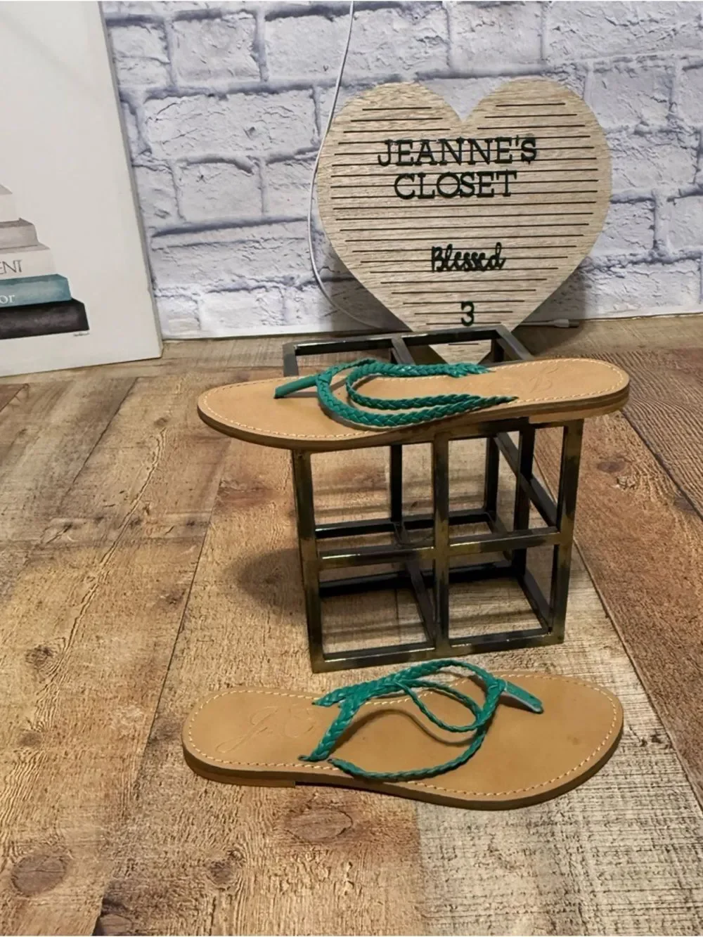 J crew Capri braided-strap flip-flops green size 5
